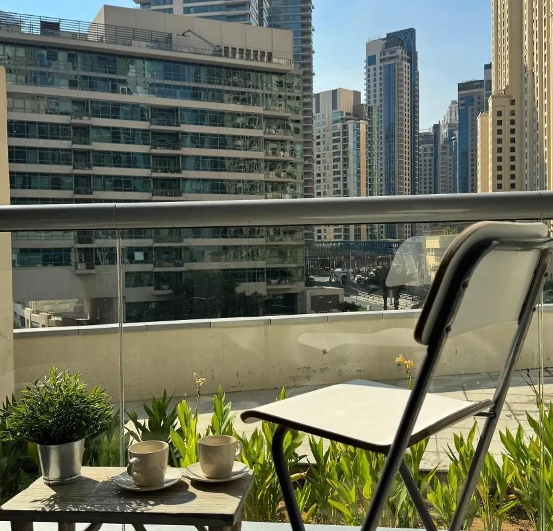 Dubai Marina Coastal Dreams Near Jbr Apartment